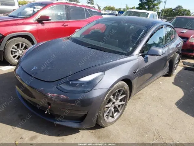 Tesla Model-3-Tesla 2023 — photo 2