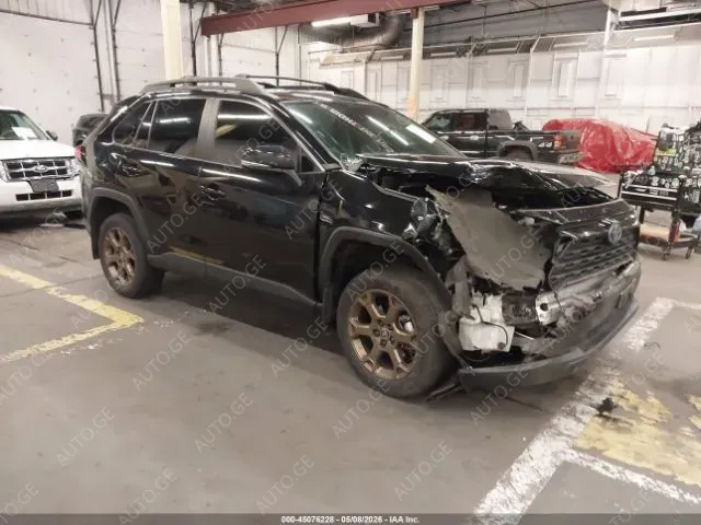 Toyota RAV4 2023 — photo 2