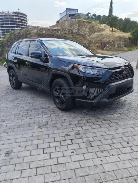 Toyota RAV4 2021 — photo 2