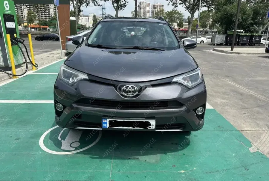 Toyota RAV4 2016 — photo 2