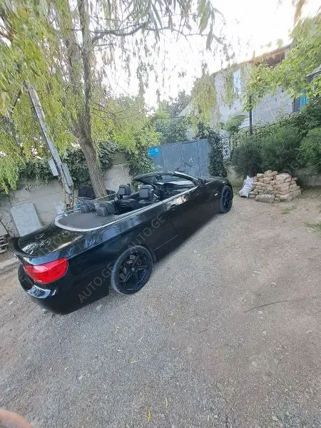 BMW 335 2011 — photo 2