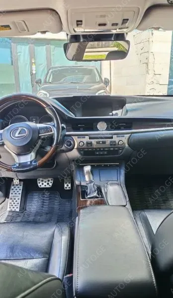 Lexus Es300 2016 — photo 2
