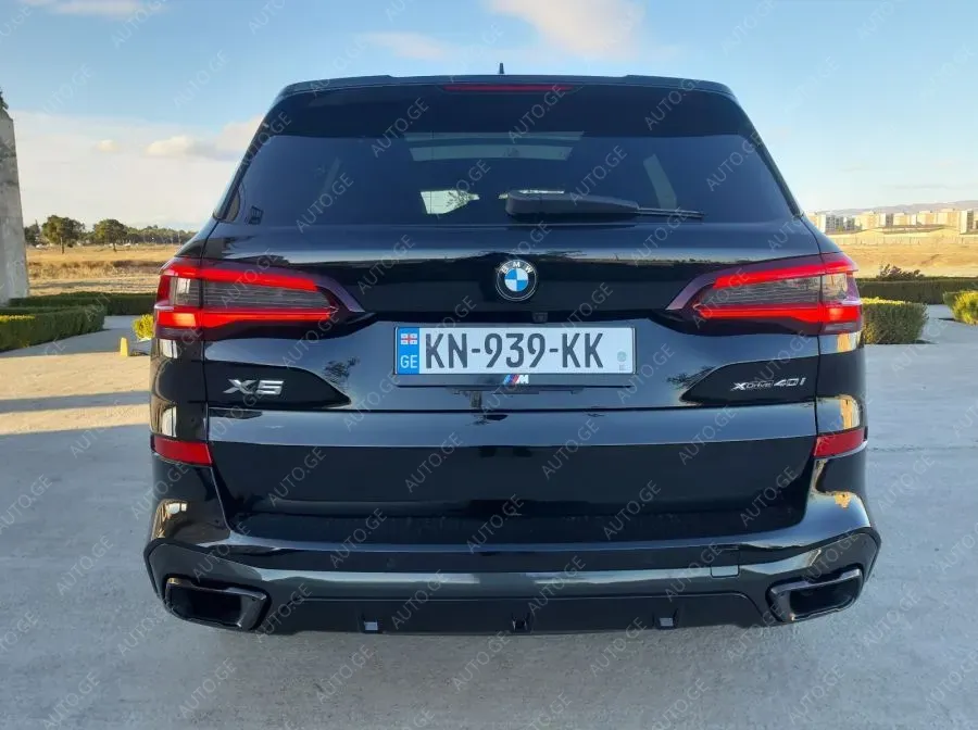 BMW X5 2022 — photo 2