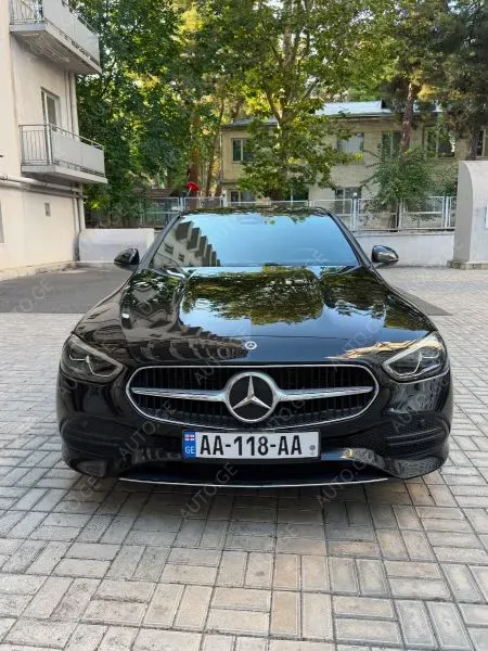 Mercedes-Benz C-300-Merc