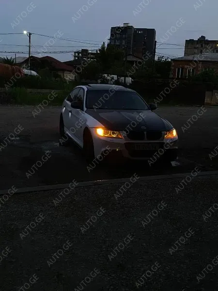 BMW 328 2011 — photo 2