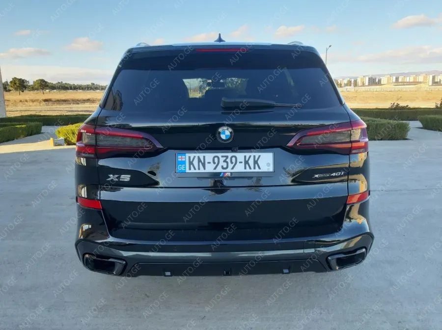 BMW X5 2022 — photo 2