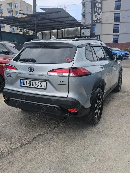 Toyota Corolla Cross 2024 — photo 2