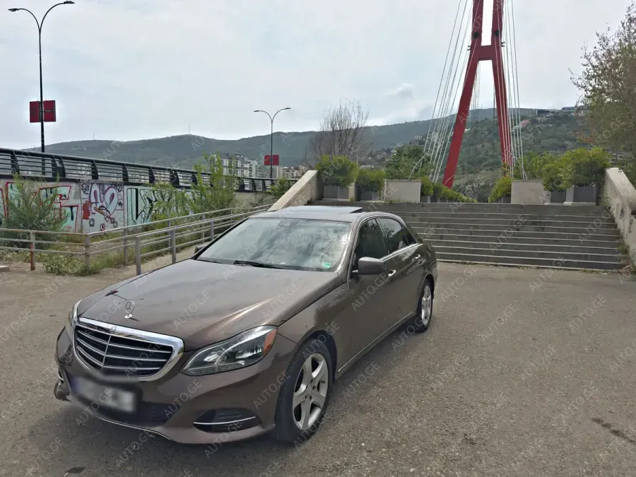 Mercedes-Benz E-350C 2014 — photo 2