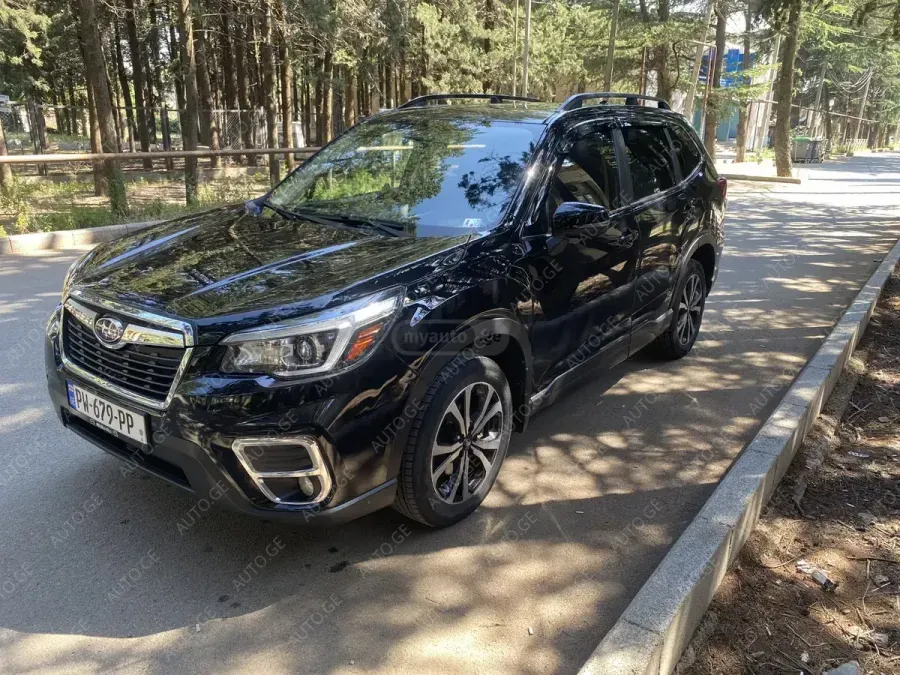 Subaru Forester 2019 — photo 2