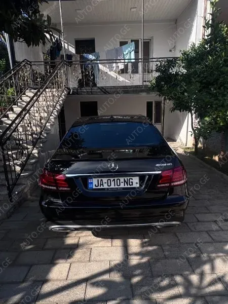 Mercedes-Benz E-350C 2016 — photo 2
