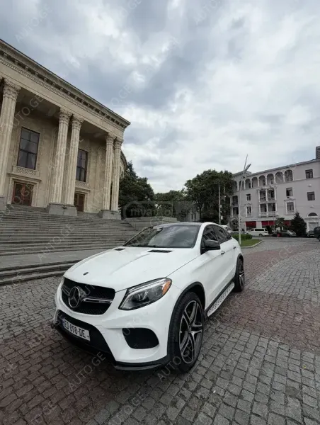Mercedes-Benz Gle-43-Amg 2019 — photo 2