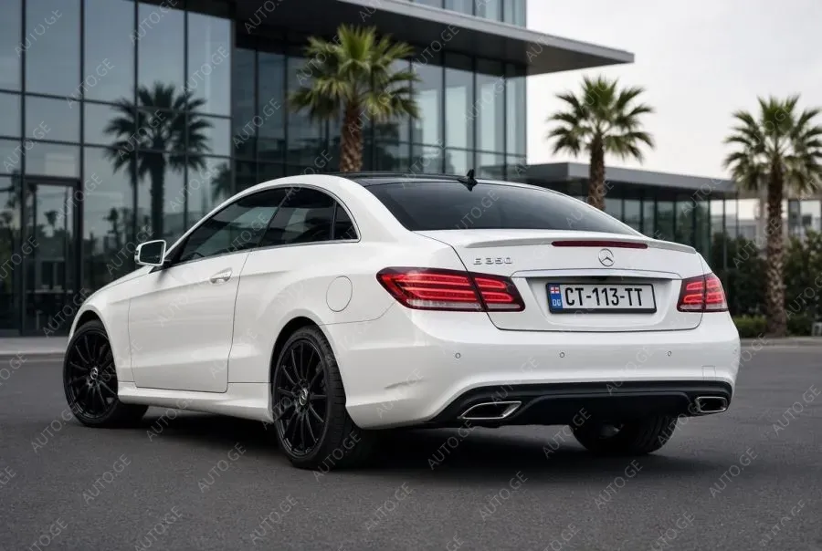 Mercedes-Benz E-350C 2010 — photo 2