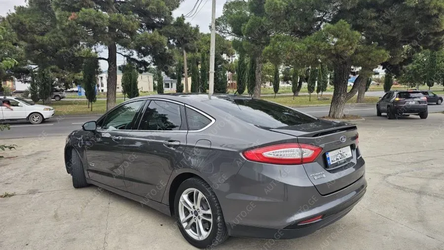 Ford Fusion 2015 — photo 2