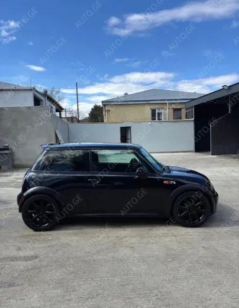 Mini Cooper 2004 — photo 2