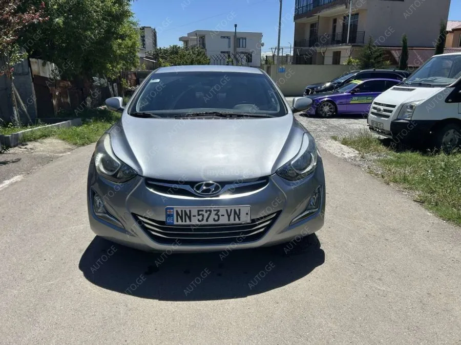 Hyundai Elantra