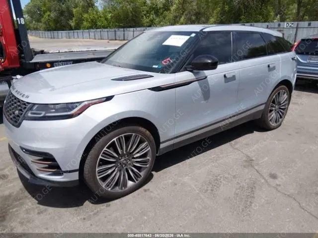 Land Rover Range Rover 2023 — photo 2