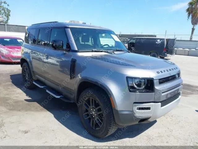 Land Rover Defender 110