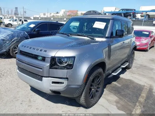 Land Rover Defender 110 2022 — photo 2