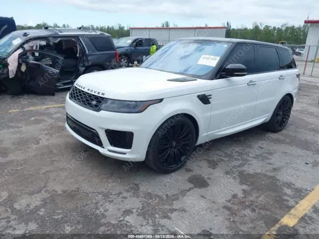 Land Rover Range Rover 2022 — photo 2