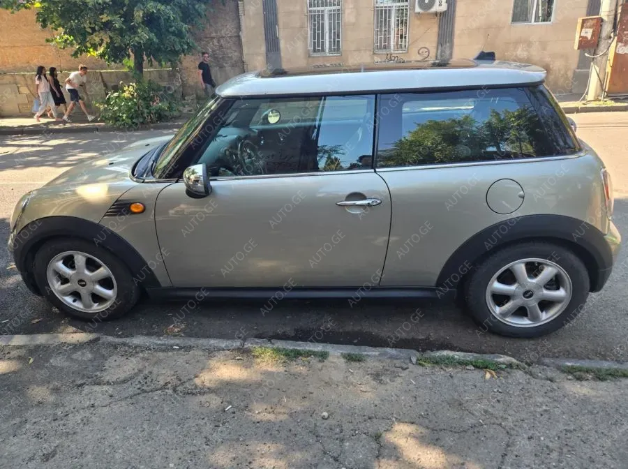 Mini Cooper 2008 — photo 2