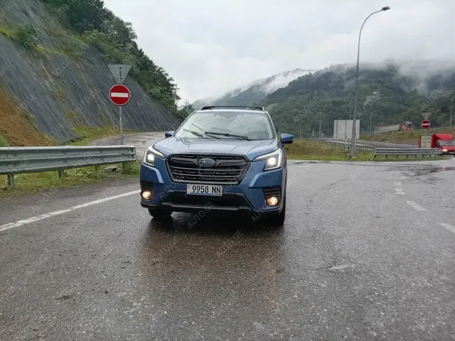 Subaru Forester 2022 — photo 2