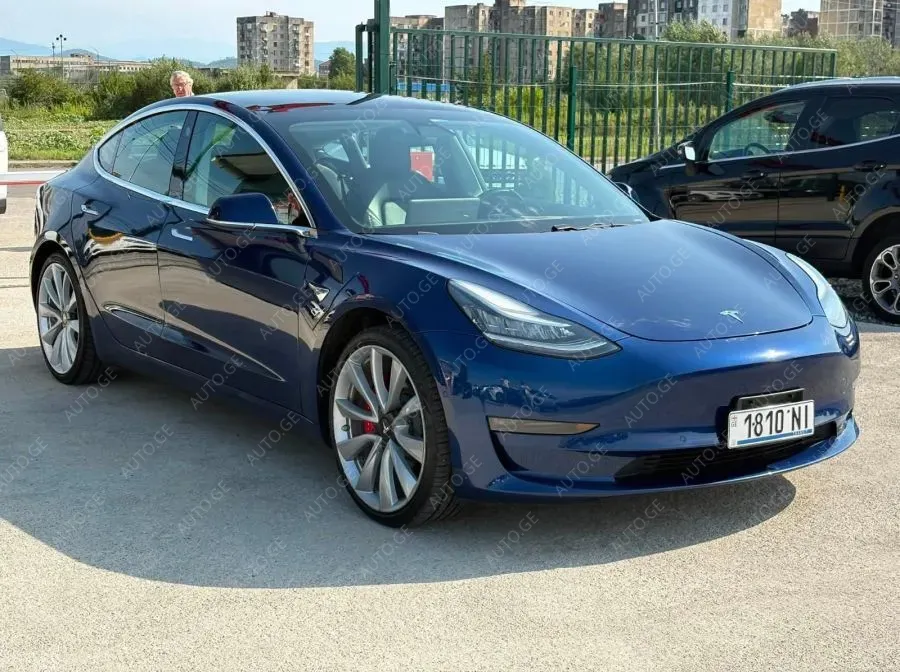 Tesla Model-3-Tesla 2018 — photo 2