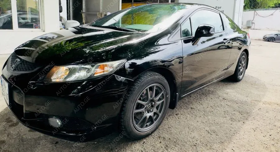 Honda Civic 2013 — photo 2