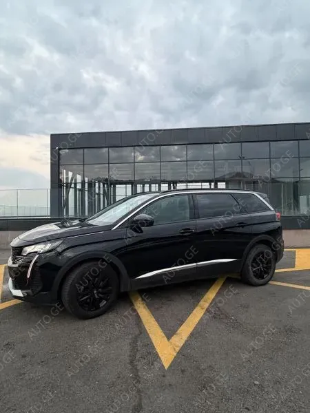 Peugeot 5008 2021 — photo 2