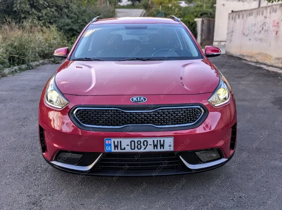 Kia Niro 2018 — photo 2