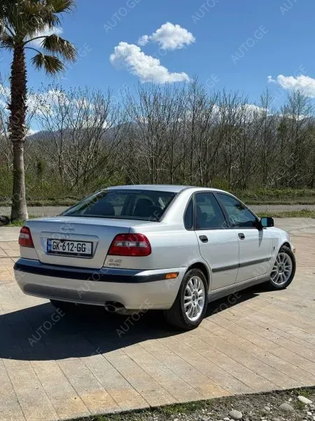 Volvo-Sp S40 2003 — photo 2