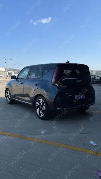Kia Soul 2022 — photo 2