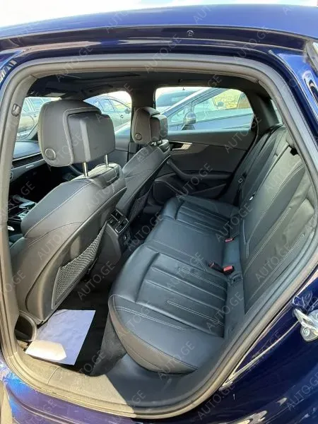 Audi A4 2020 — photo 2