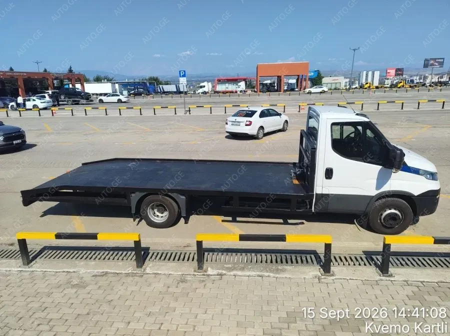 Iveco Daily 2018 — photo 2
