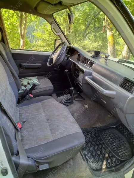 Toyota Land Cruiser 1999 — photo 2