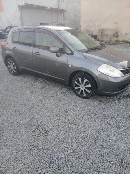 Nissan Tiida 2006 — photo 2