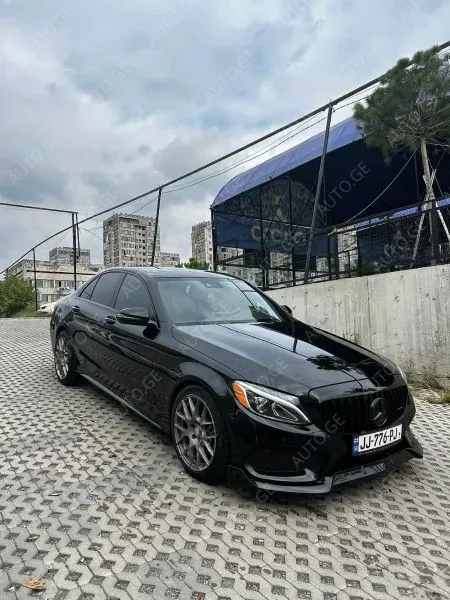 Mercedes-Benz C-300-Merc