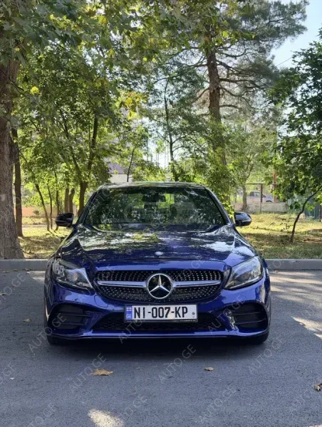Mercedes-Benz C-300-Merc