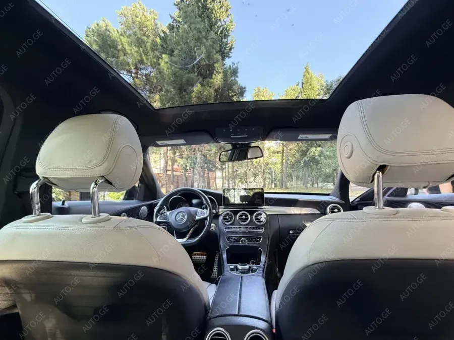 Mercedes-Benz C-300-Merc 2017 — photo 2