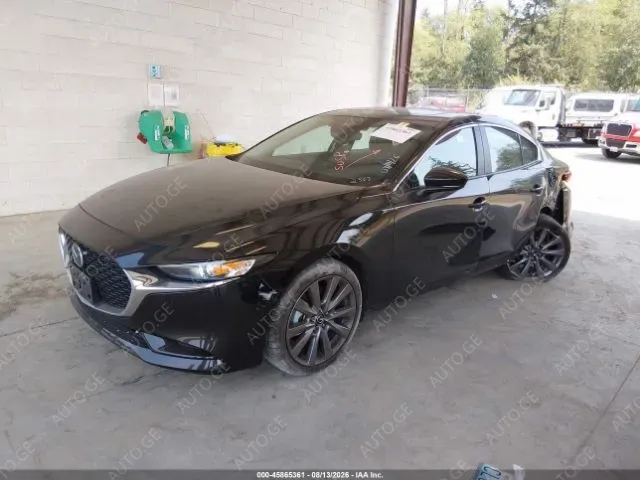 Mazda Mazda3 2024 — photo 2