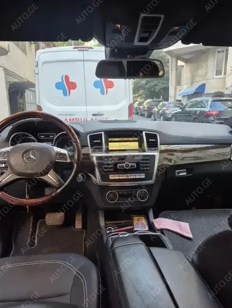 Mercedes-Benz Ml-350S 2011 — photo 2