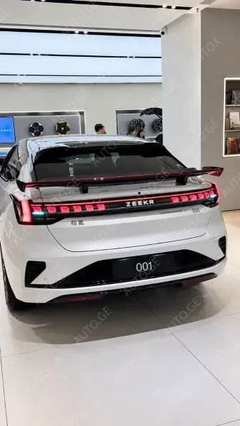 Zeekr 001A 2026 — photo 2