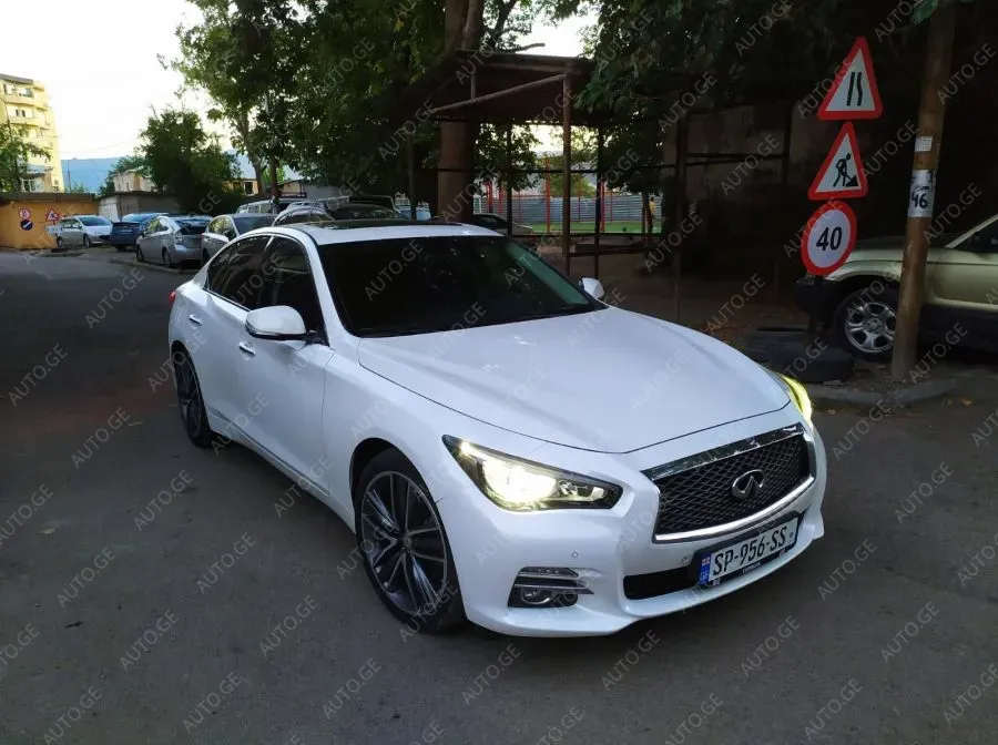 Infiniti Q50