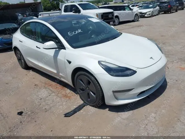 Tesla Model-3-Tesla