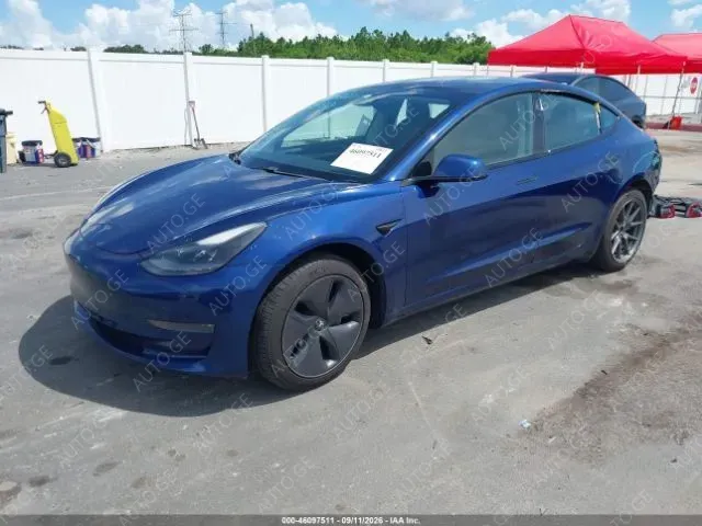 Tesla Model-3-Tesla 2021 — photo 2