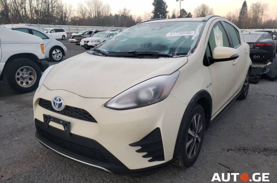 Toyota Prius 2018 — photo 2