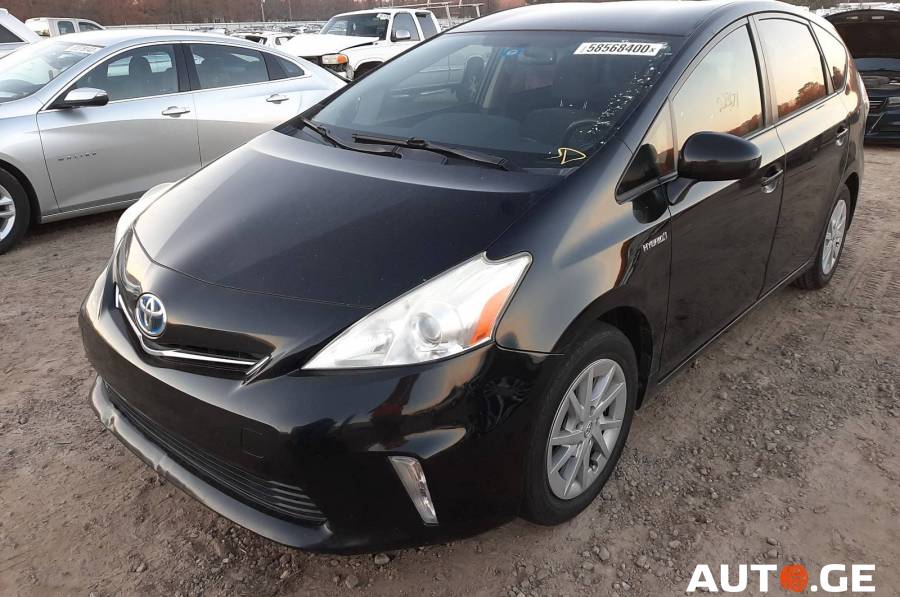 Toyota Prius 2012 — photo 2
