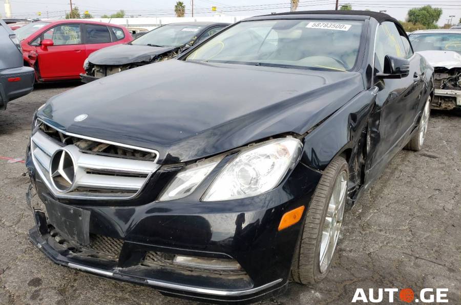 Mercedes-Benz E-350C 2013 — photo 2