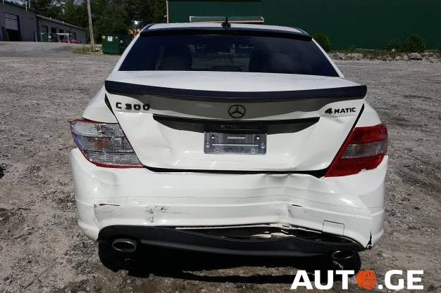 Mercedes-Benz C-300-Merc 2011 — photo 2