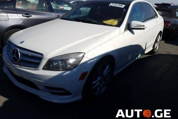 Mercedes-Benz C-300-Merc 2011 — photo 2