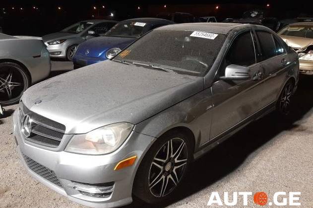Mercedes-Benz C-250C 2013 — photo 2